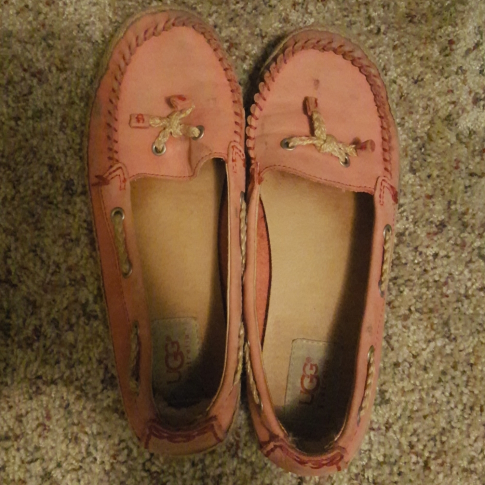 Ugg australia shoes slip on